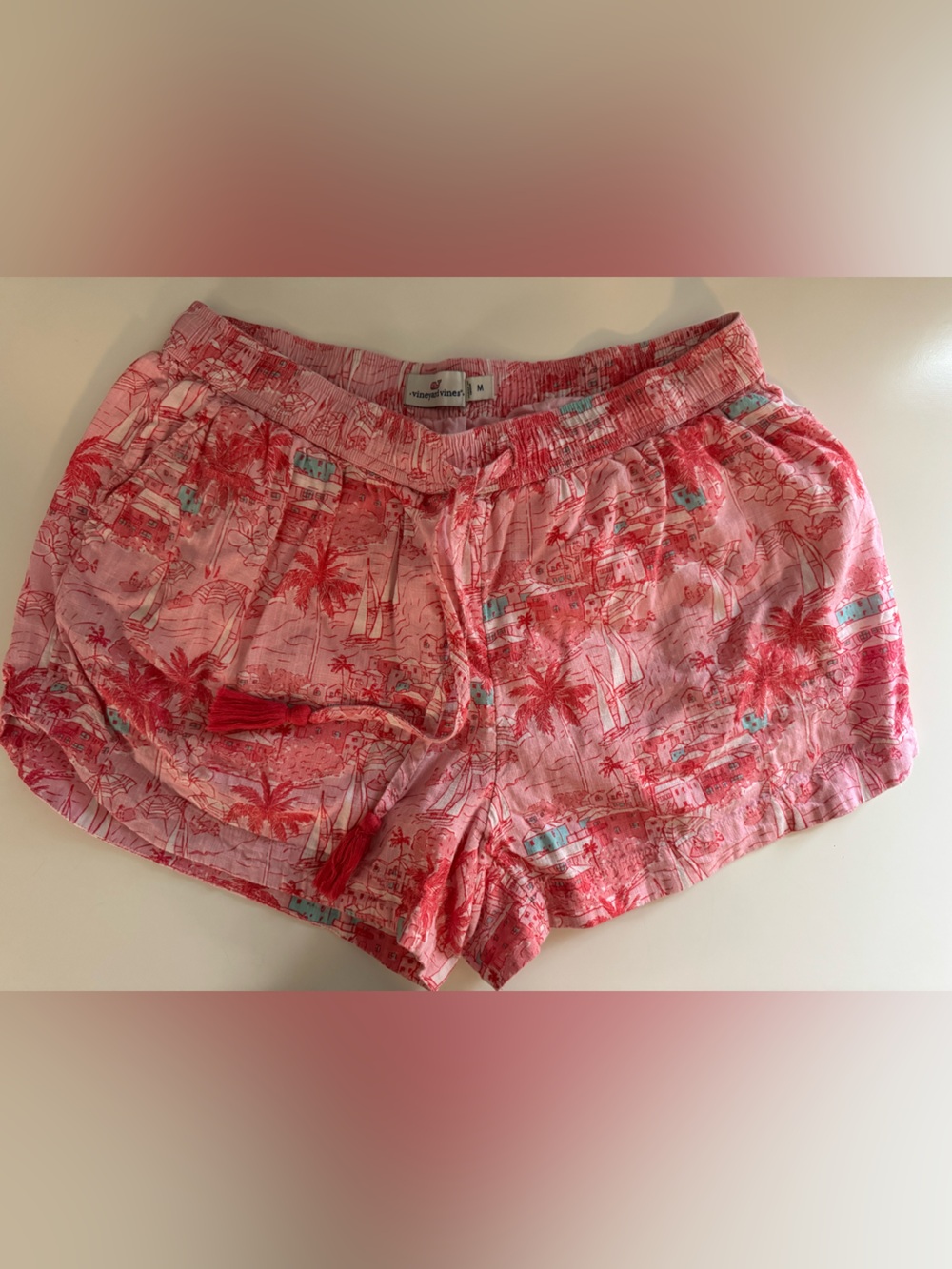 Vineyard Vines Women's Pink Tropical Print Drawstring Shorts size medium